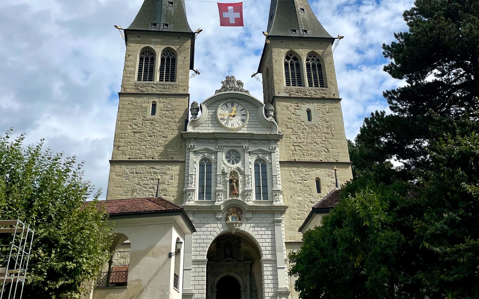 Hofkirche St. Leodegar